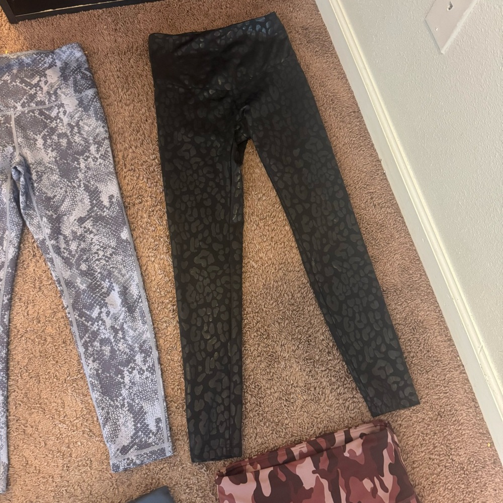 LOT OF 6 Leggings Shorts High Rise Athleta Elation Gap Eclipse Zella Gaiam S - Picture 6 of 13